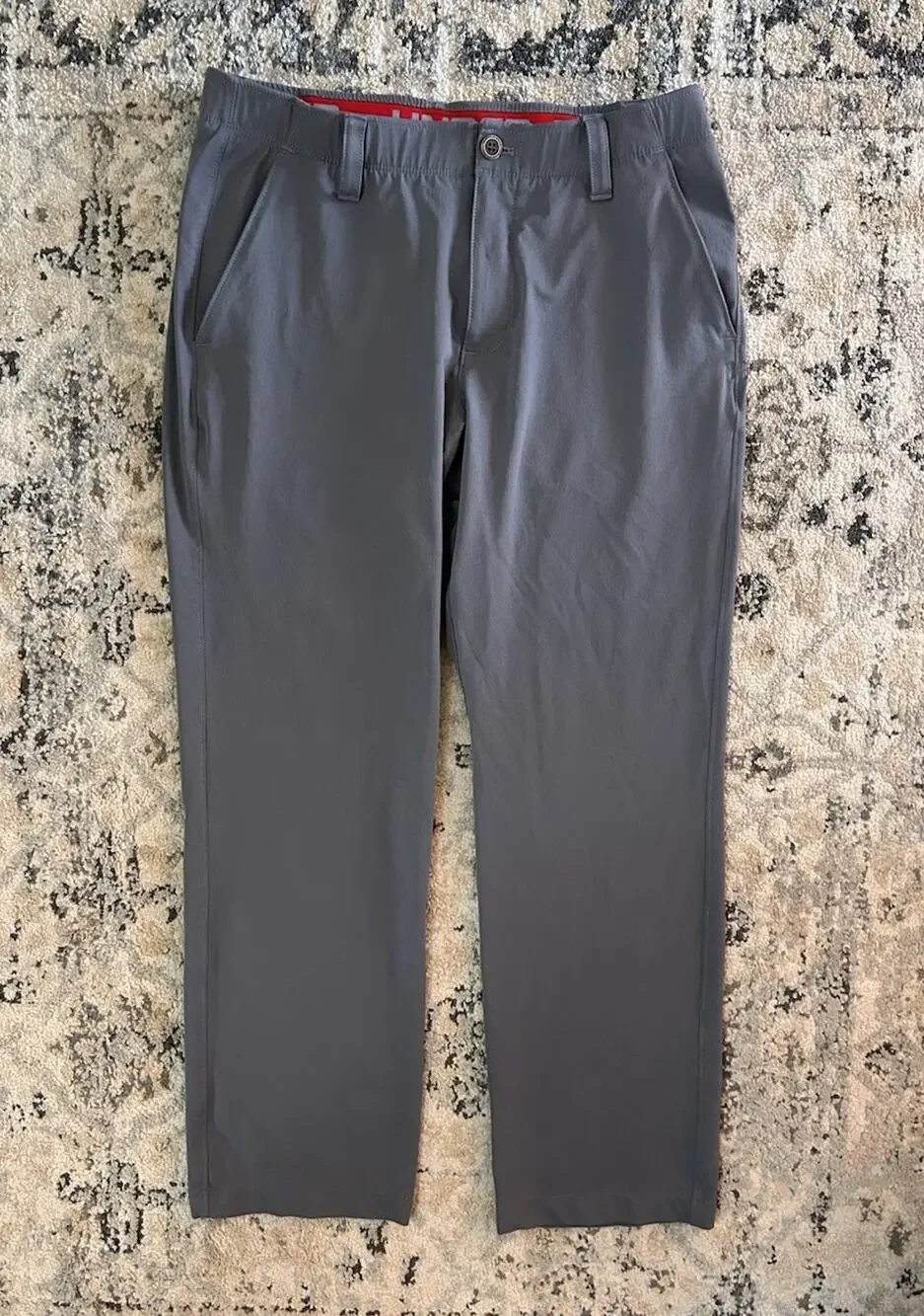 Under Armour Gray Athletic Performance Chino Pants Men’s 34x30 Golf Straight Leg